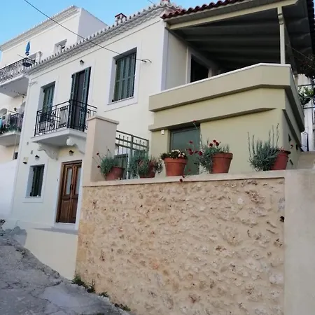 Nestor's House Casa de Férias Pylos