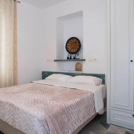 Nyaraló Nestor's House *